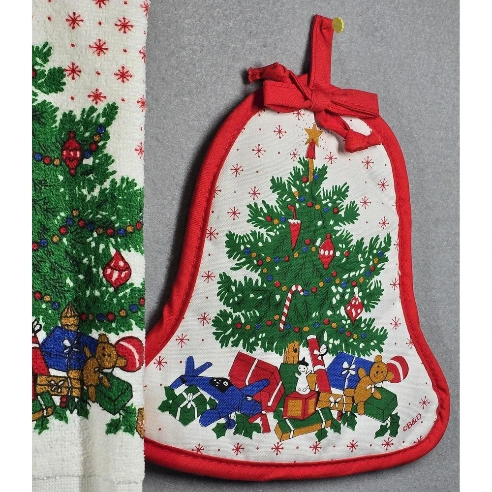 Vintage Cannon Christmas Tree Hand Towels Potholders Set‎ Holiday Kitchen Decor